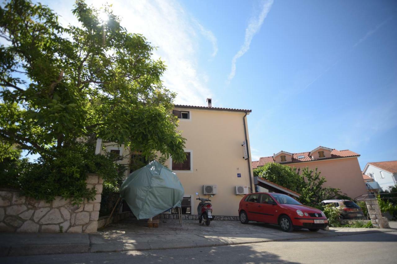 Apartmani Vitkovic II 크레스 외부 사진